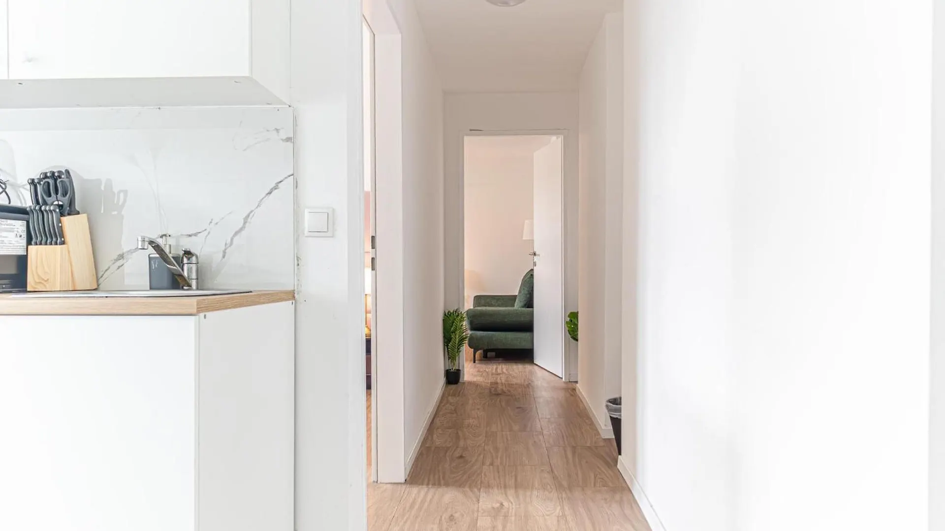 Διαμέρισμα Convenient 2Br Apt. Near U6 Station Am Schoepfwerk Βιέννη Αυστρία