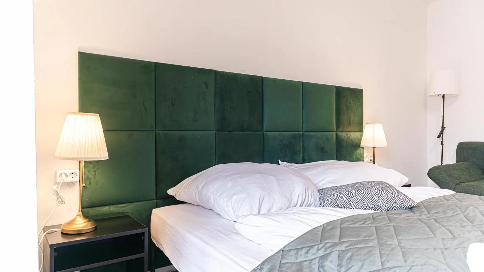 Convenient 2Br Apt. Near U6 Station Am Schoepfwerk Βιέννη Διαμέρισμα