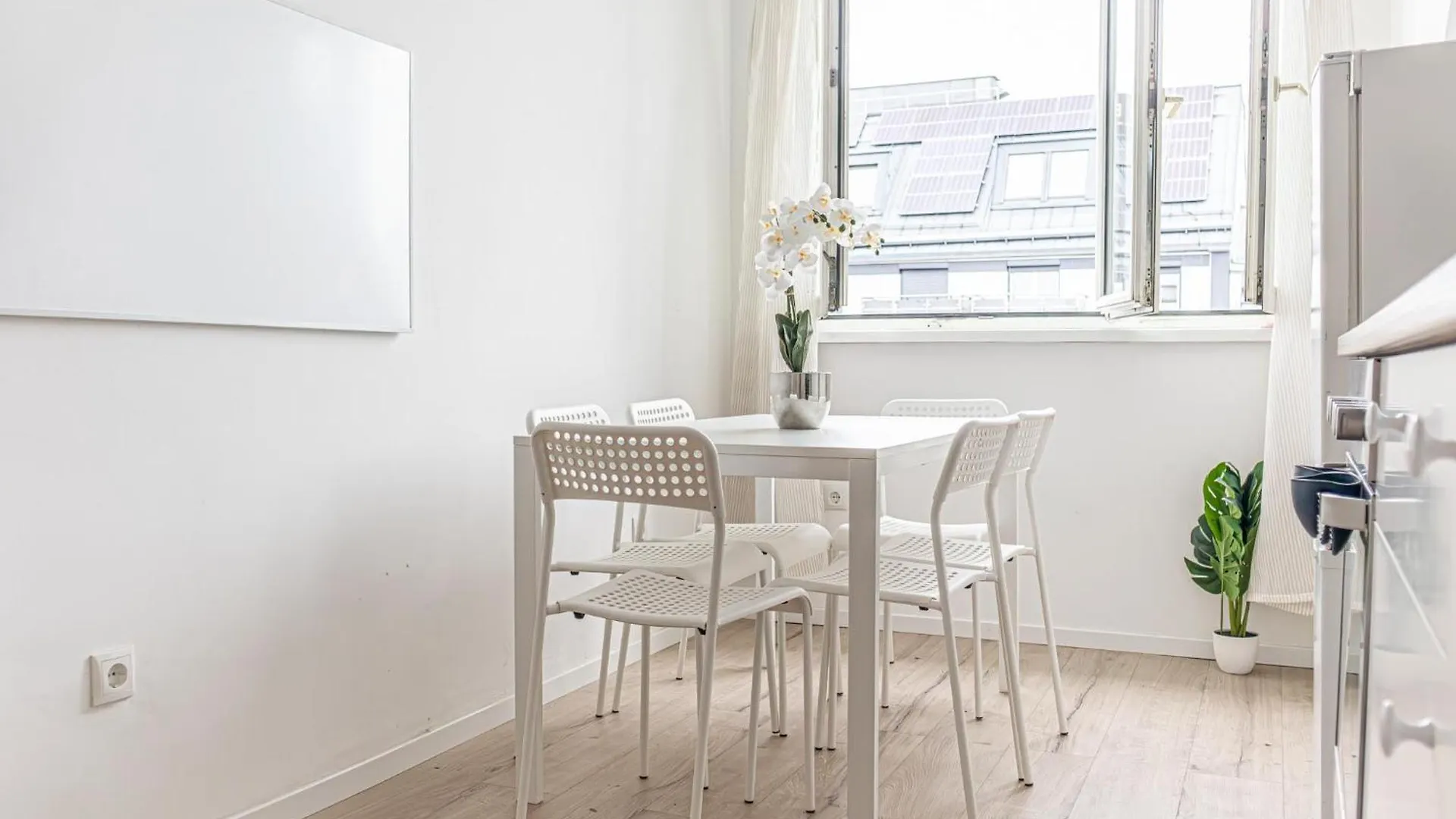 Convenient 2Br Apt. Near U6 Station Am Schoepfwerk Βιέννη Διαμέρισμα